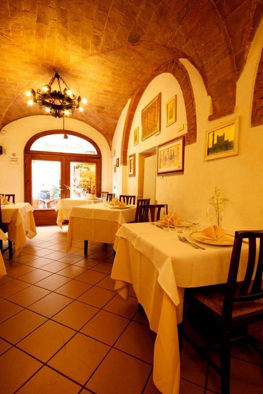 Locanda Il Pino San Gimignano Exteriör bild