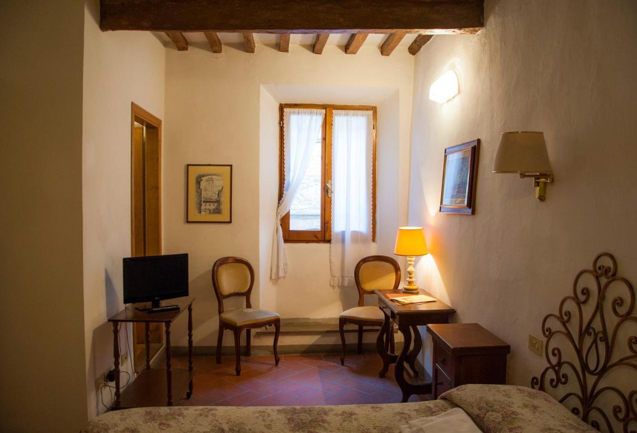 Locanda Il Pino San Gimignano Exteriör bild